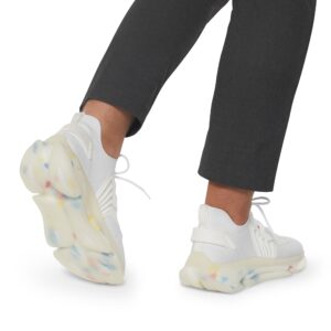 Stylish Men's Mesh Sneakers with Colorful Accents for Everyday Comfort